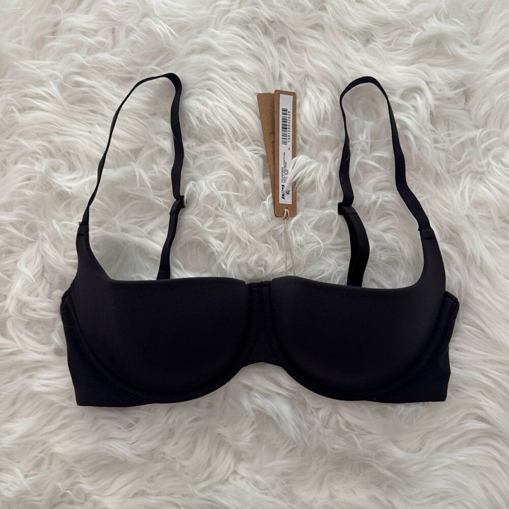 Skims Fits Everybody Balconette Bra Onyx Size 32B